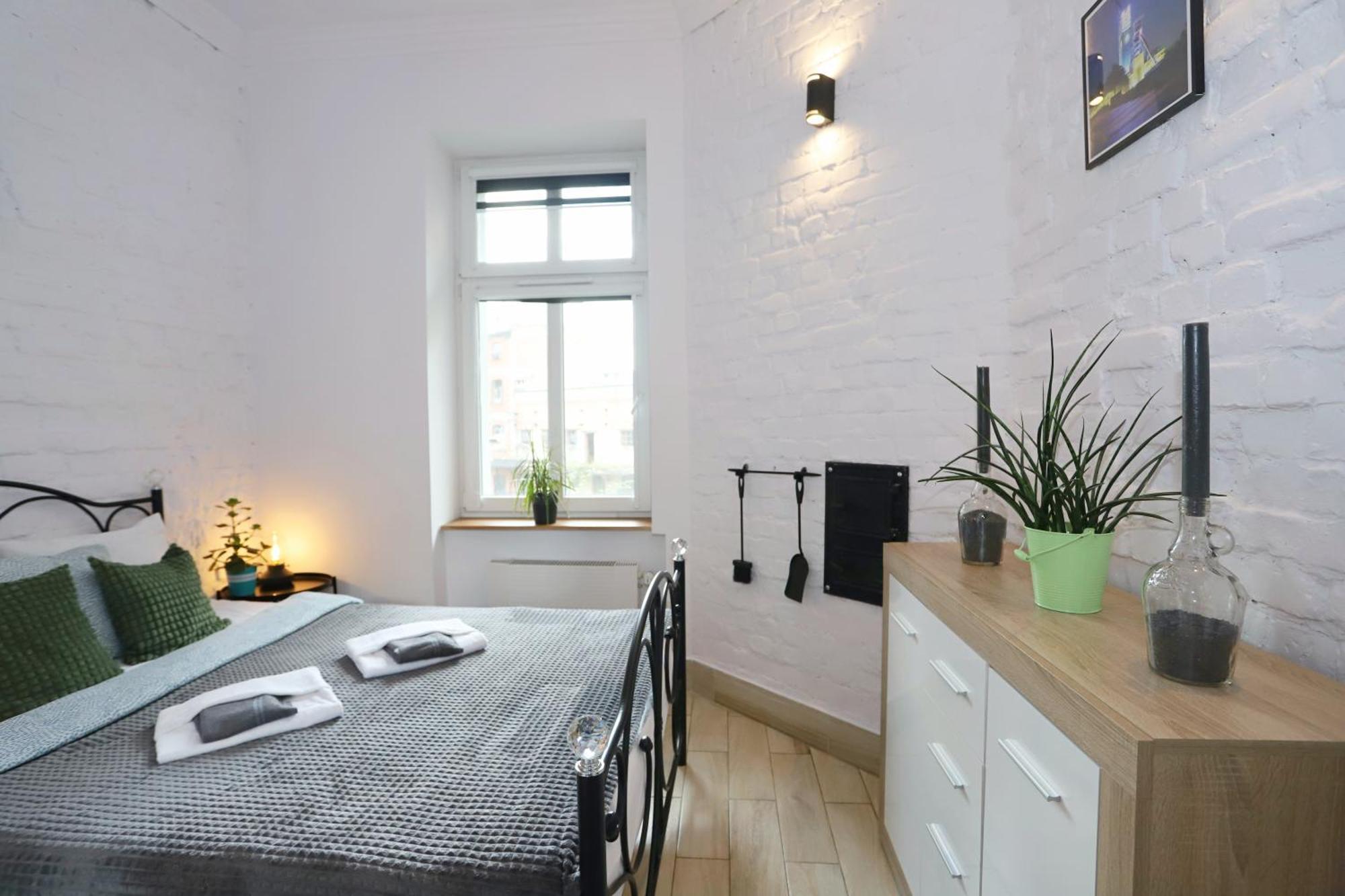 Apartament Gwarek ヴァウブジフ エクステリア 写真