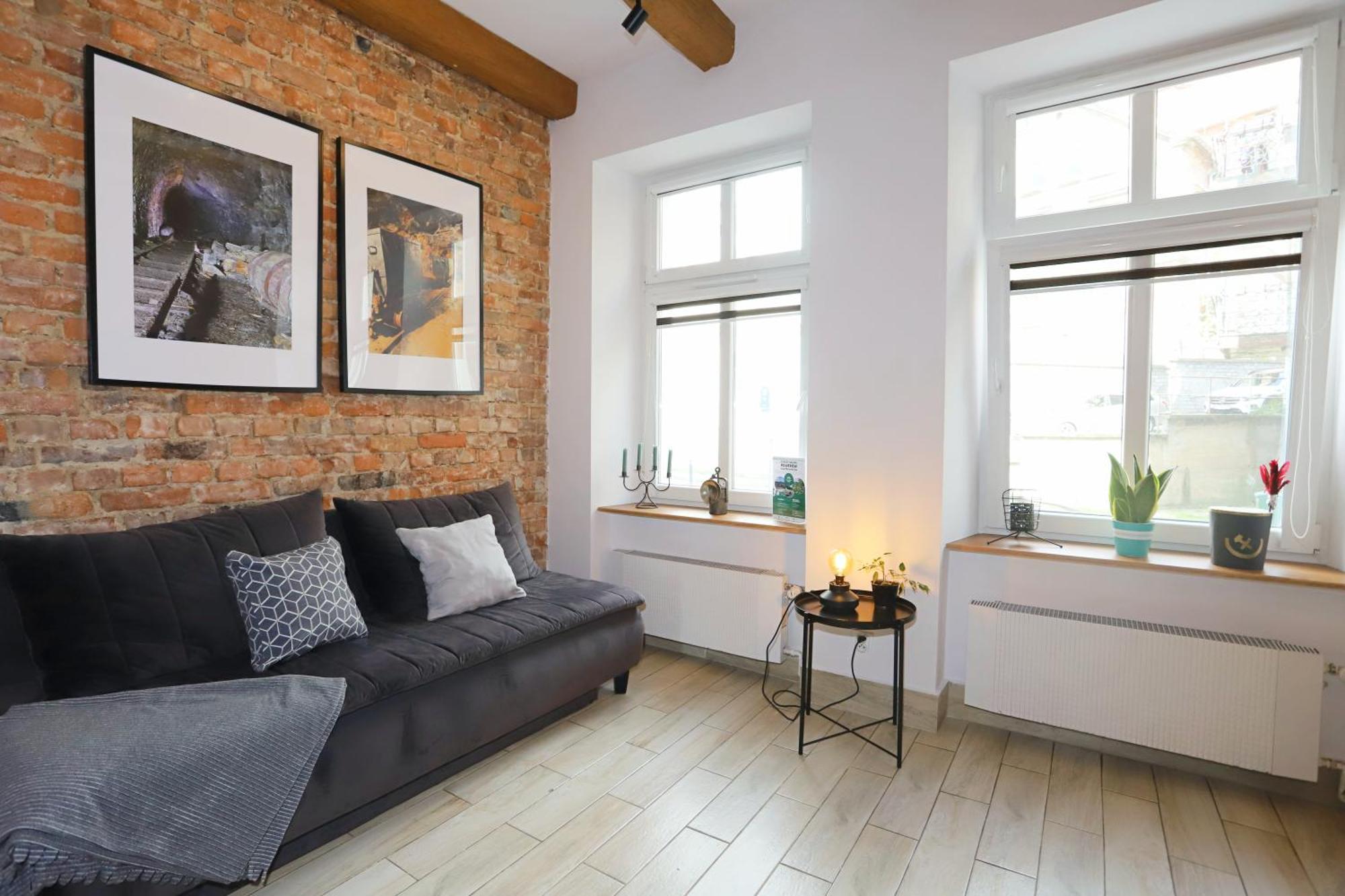 Apartament Gwarek ヴァウブジフ エクステリア 写真